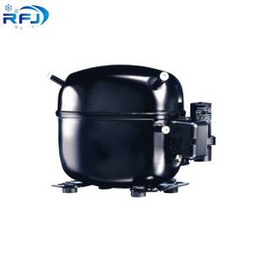 Komerčný piestový kompresor SECOP